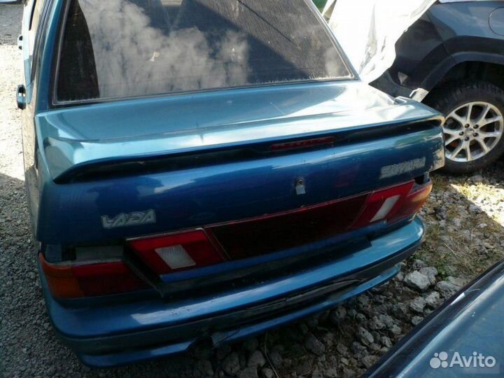 Крышка багажника Vaz 2115