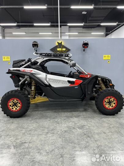 CAN-AM maverick X RS turbo R