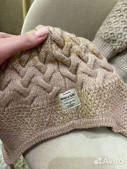 Шапка и варежки комплект