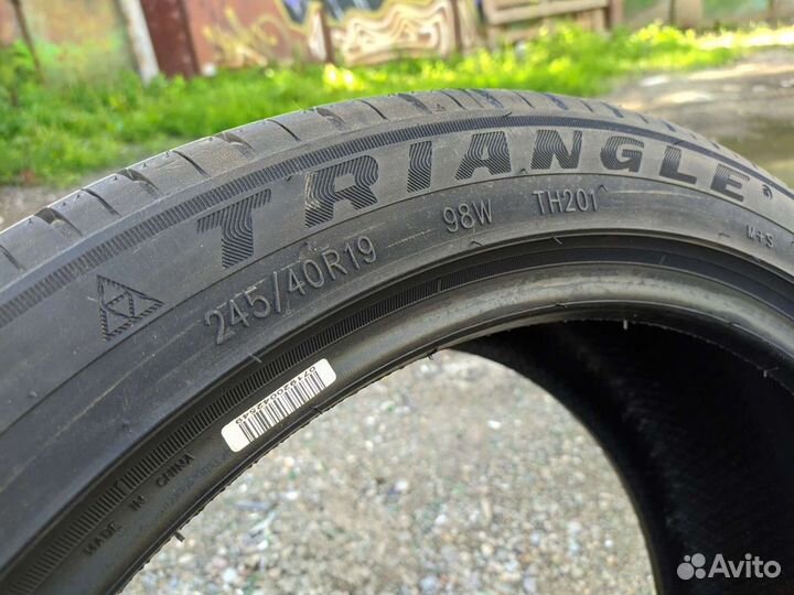 Triangle Sports TH201 245/40 R19 и 275/35 R19