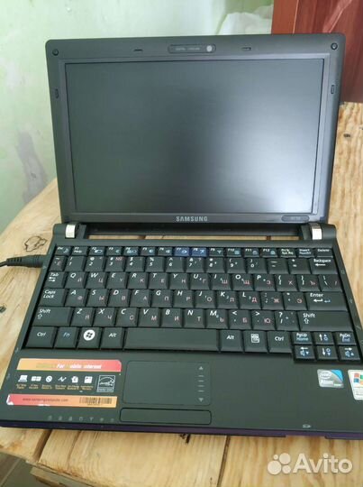 Нетбук Samsung np-nc10