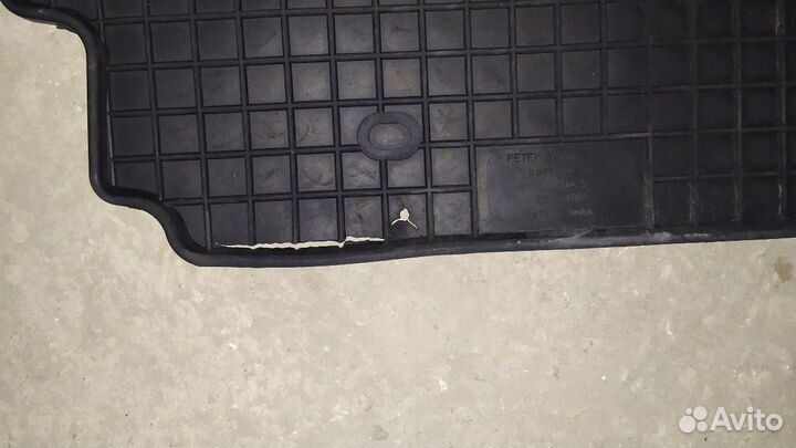 Резиновые коврики салона Мазда 5