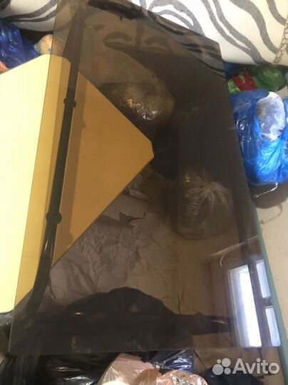 Стол стеклянный