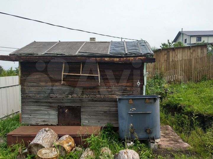 Дача 10 м² на участке 6 сот.