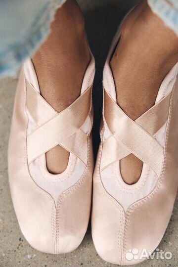 Кроссовки балетки zara