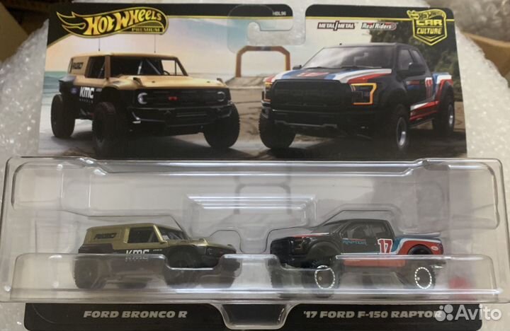 Hot wheels premium 2pack