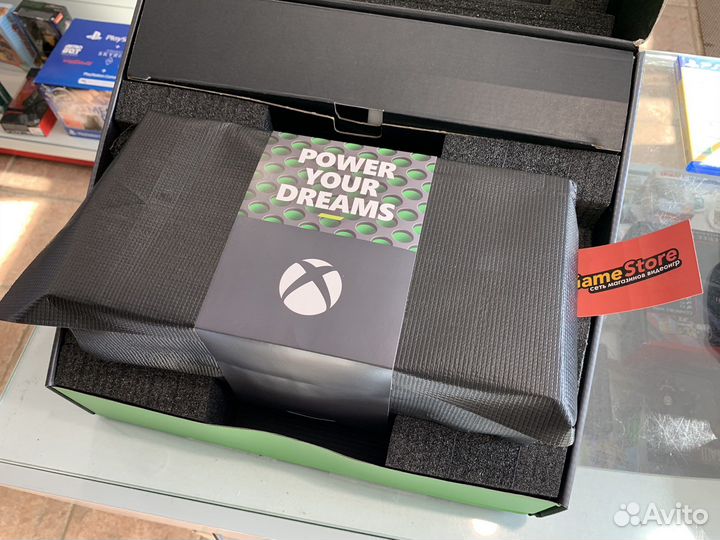 Microsoft Xbox Series X 1TB как новый