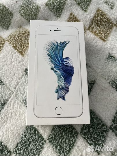 Телефон iPhone 6s