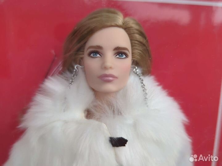 Барби Наталья Водянова в коробке