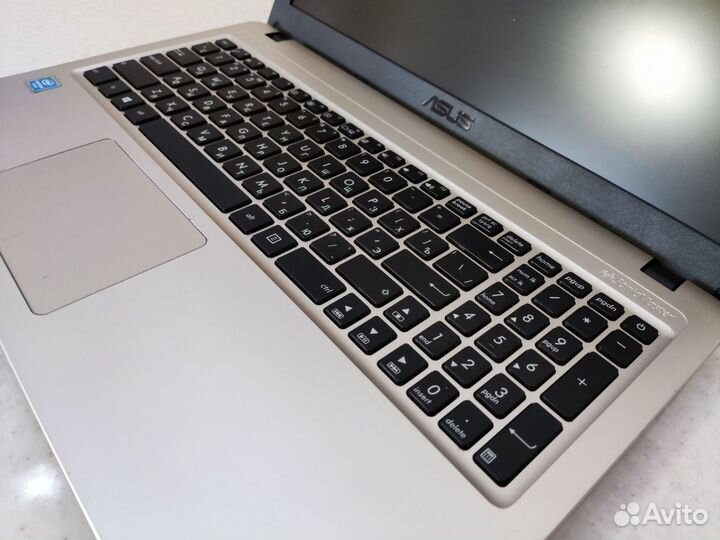 Новый 4х ядерный ноутбук Asus intel/DDR4/SSD