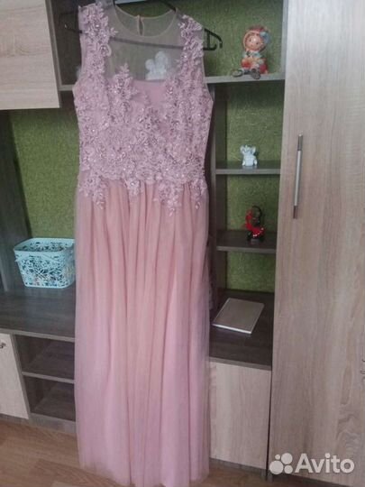 Вечернее платье