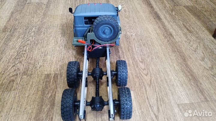 Радио управляемая грузовая машина Урал 4320 1\16