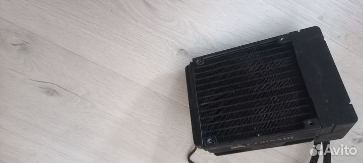 Водяное охлаждение corsair