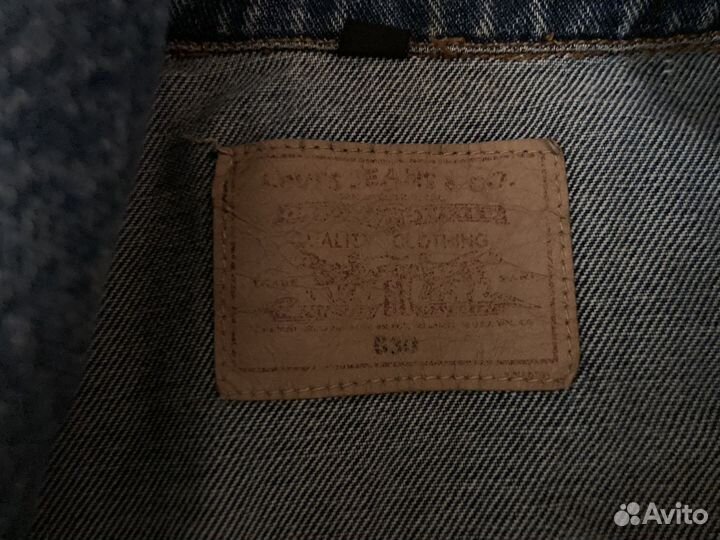 Джинсовая куртка levis