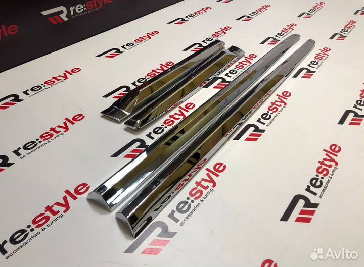 Молдинги дверей Toyota Land Cruiser 200 S618