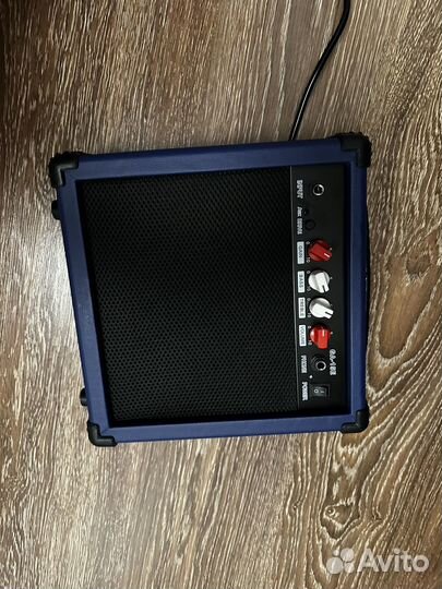 Комбоусилитель 15вт, с перегрузом