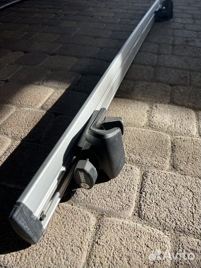 Багажник на рейлинги thule