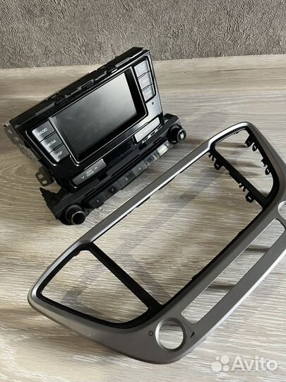 Штатная магнитола Hyundai Solaris