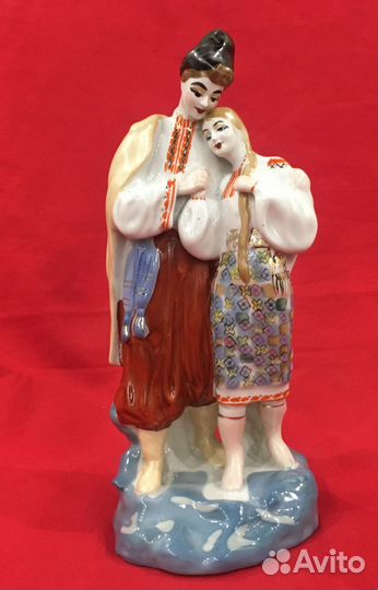Статуэтка фарфоровая. Майская ночь. СССР