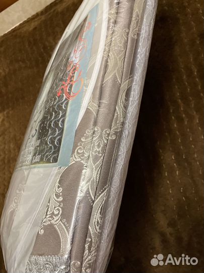 Продам шторы новые