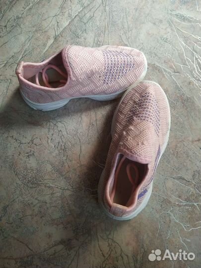 Кроссовки для девочки 28 размер
