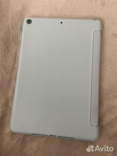 Чехол на iPad 10.2