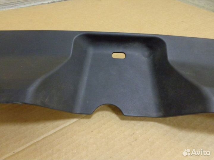 Кожух замка капота Audi A6 C6 BDW 2007