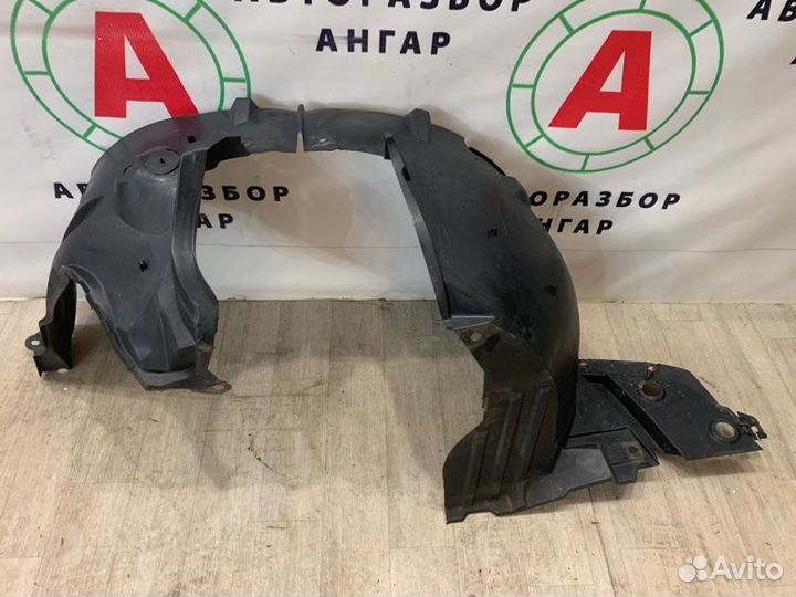 Подкрылок передний левый Nissan Note E11 (1.4)