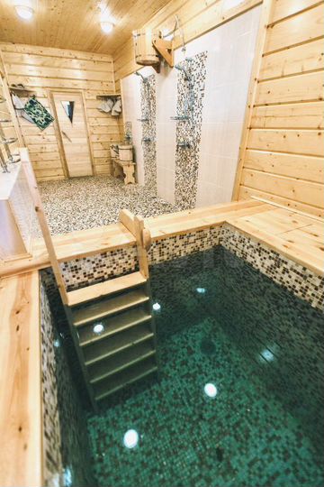 Коттедж 230 м² на участке 2 га