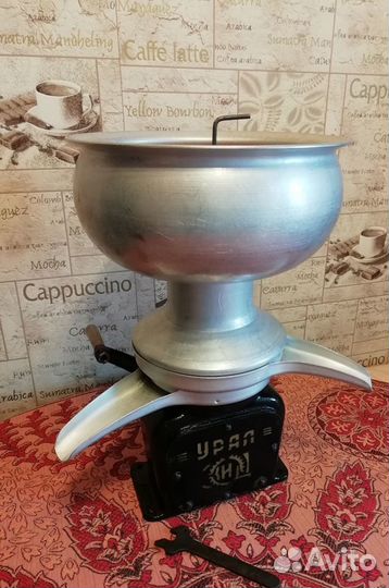 Сепаратор для молока ручной СССР