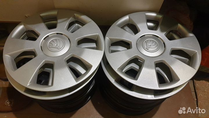 Стальные диски r14 шкода + колпаки
