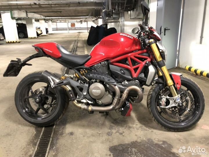 Ducati Monster 1200 S Stripe