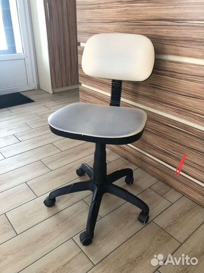 Стул для мастера бу