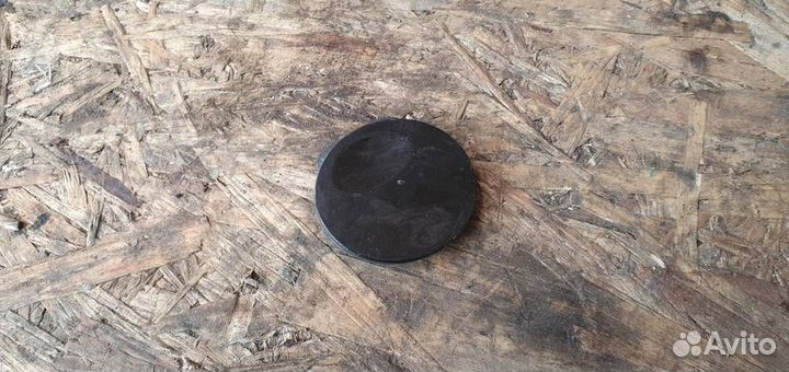 Заглушка буксировочного крюка Opel Astra H 2004-2