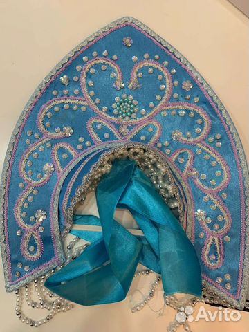 Кокошник ручной работы