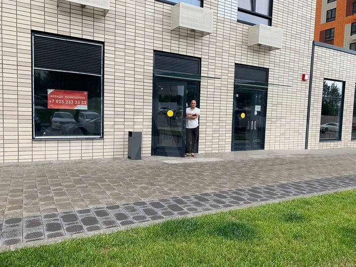 Помещение на первой линии ЖК, 52.7 м²