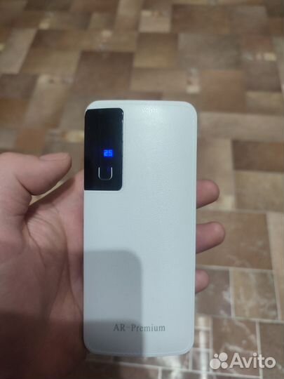 Портативный аккумулятор (powerbank) для телефона