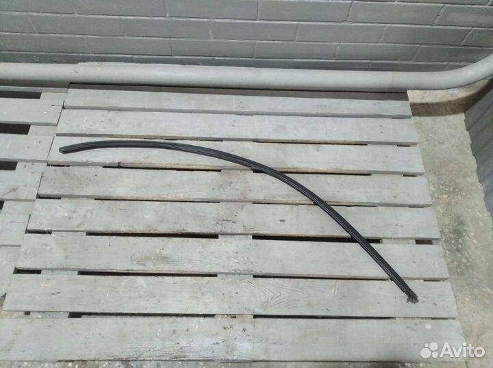 Уплотнитель рамки двери передний правый Chevrolet