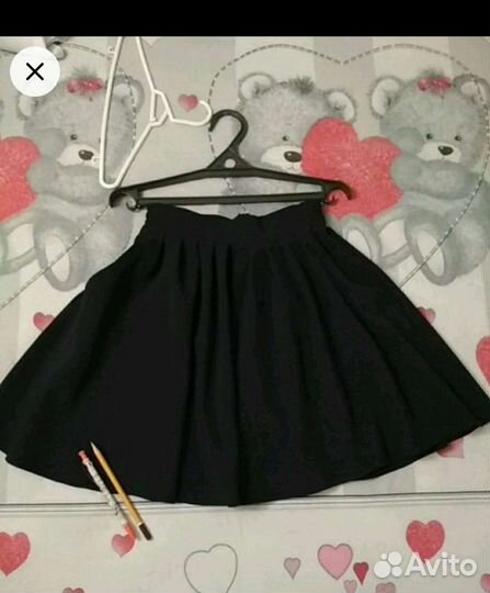 Школьная форма: жилетка, юбка р. 32