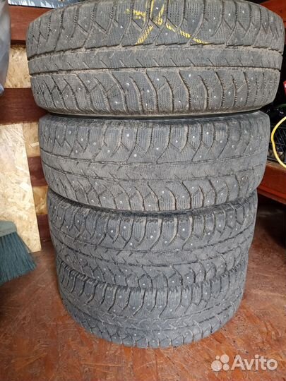 Bridgestone 613V 245/70 R16
