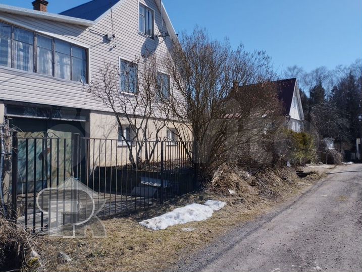 Дом 152 м² на участке 7,2 сот.