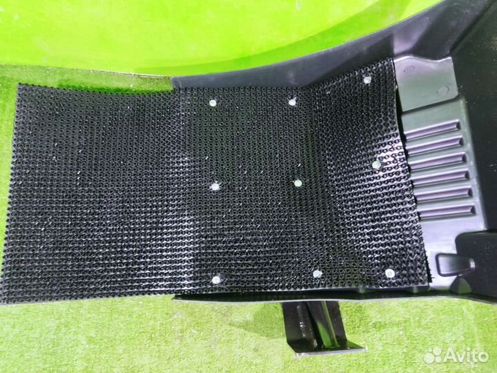 Брызговик правый в сборе JAC 120