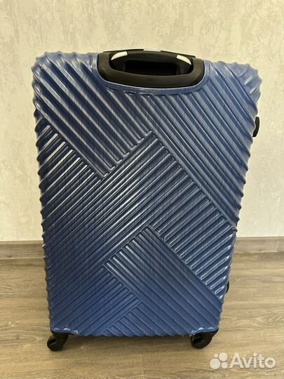 Чемодан на колесах большой XL