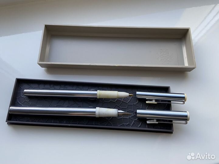 Ручки перьевая и шариковая СССР