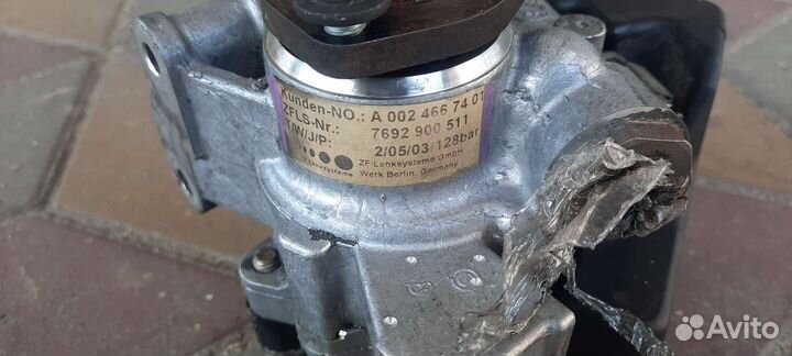 Насос гур на мерседес w220 3.2 cdi om648