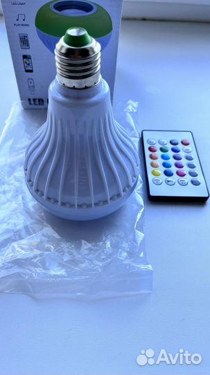 Лампа с колонкой bluetooth