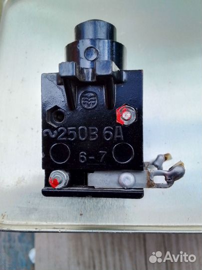 Выключатель кнопочный СССР