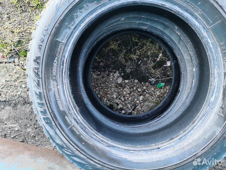 Bridgestone Blizzak WS-70 225/60 R16 102T