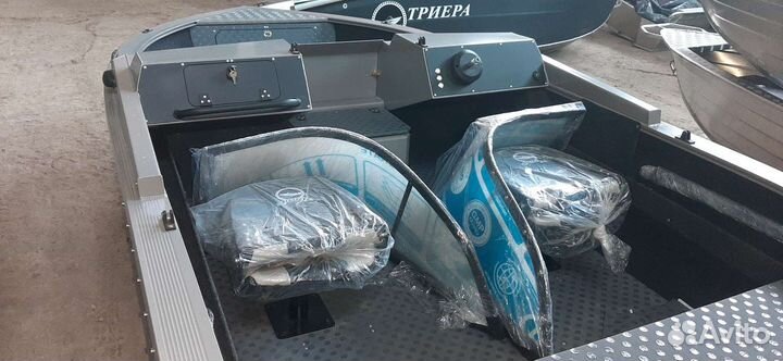 Лодка триера 420 фиш