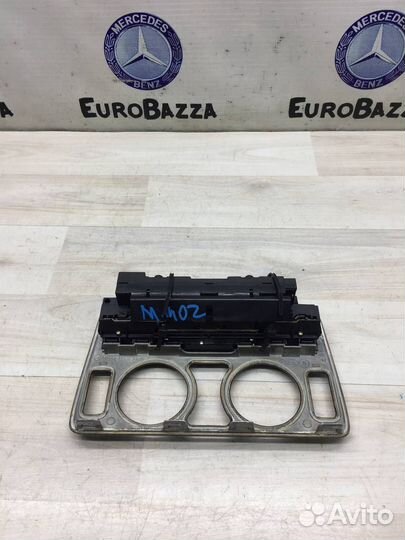 Центральная панель с кнопками Mercedes W208 Cabrio